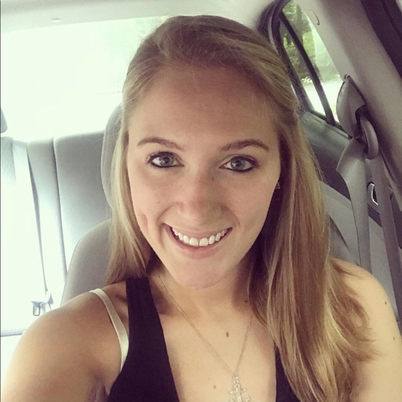 Meet your Posher, Taylor - Picture 1 of 1